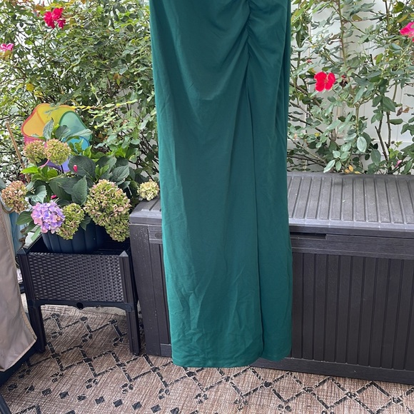 Emerald Sundae - Juniors' Notch-Neck Slit-Front Gown - Large - Picture 4 of 16